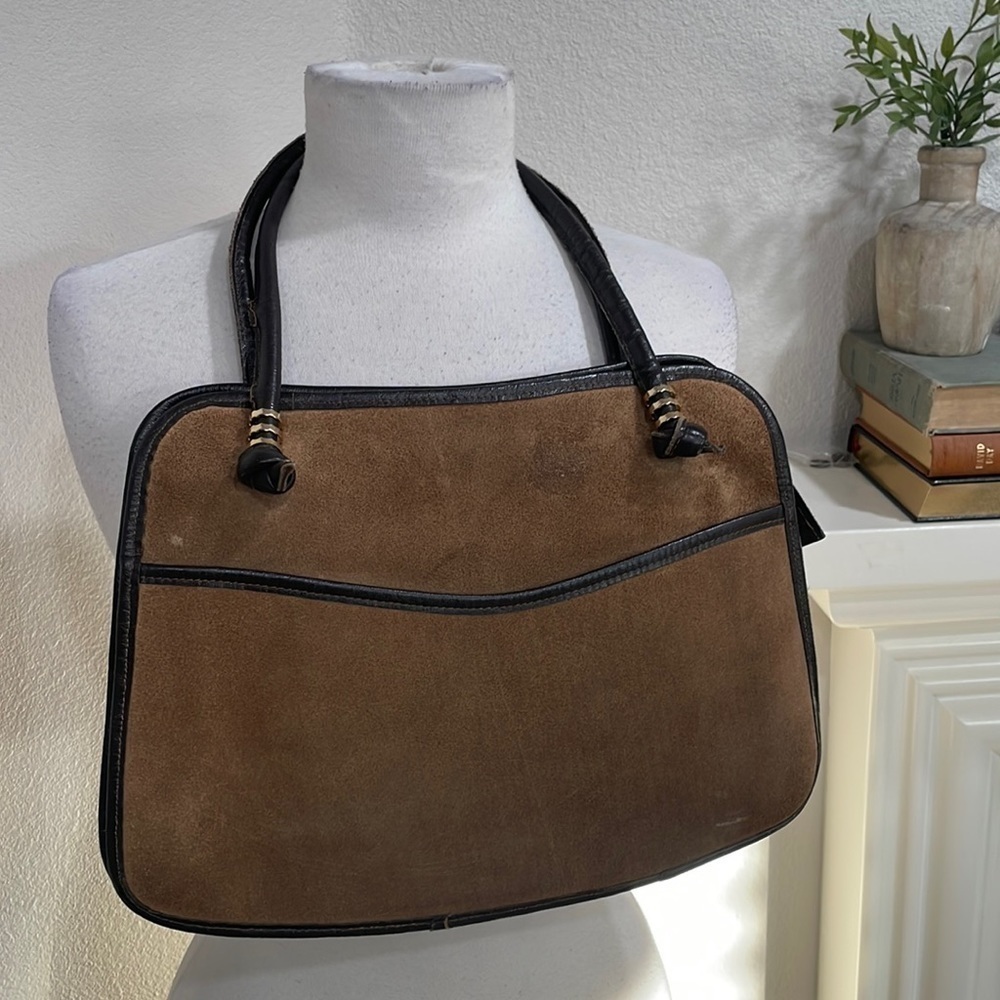 Brown‎ leather purse